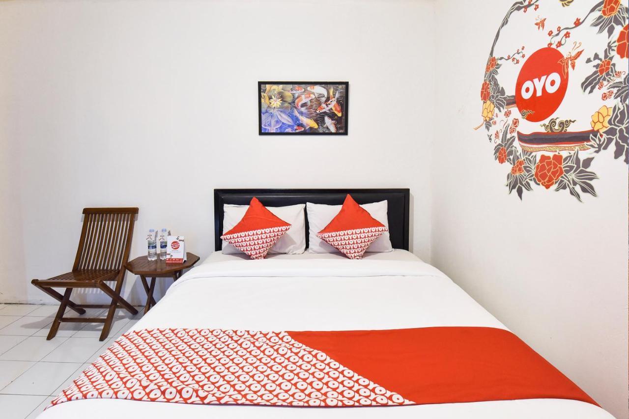 Oyo 348 Hotel Dieng Permai Yogyakarta Exterior photo