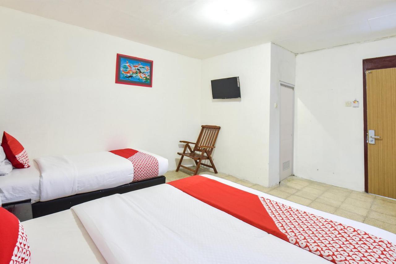 Oyo 348 Hotel Dieng Permai Yogyakarta Exterior photo